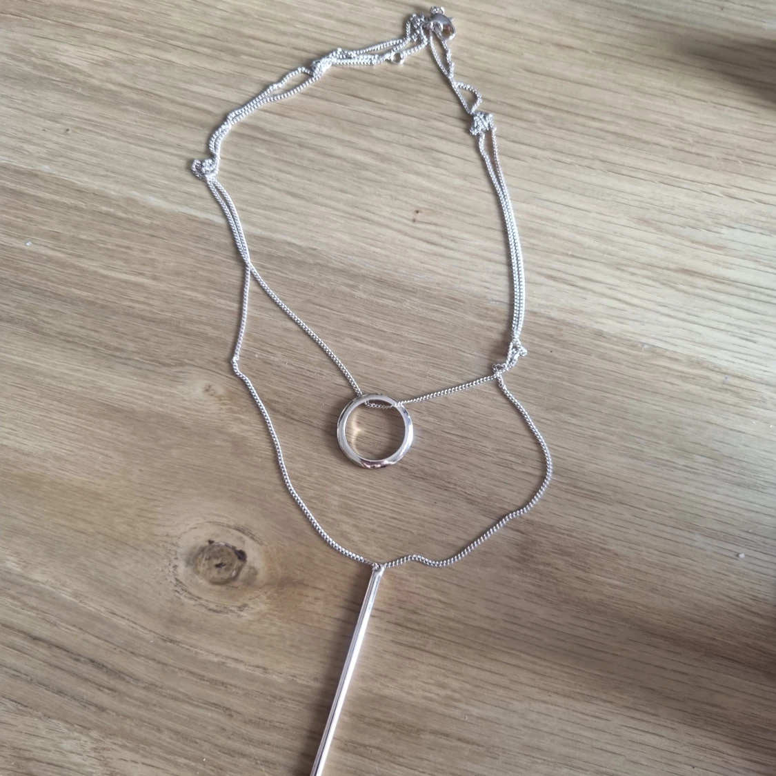 Ljust Guldigt halsband