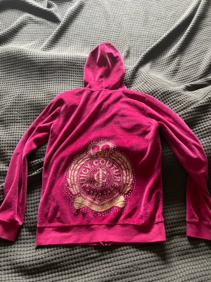 Juicy couture hoodie - Superfin vintage hoodie från juicy couture!🩷