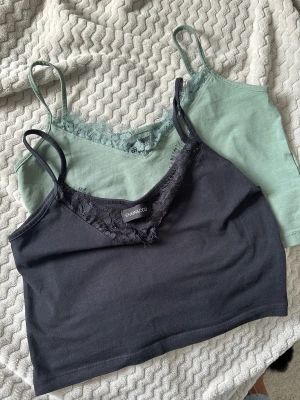 Linne - Helt oanvända, säljer dem på grund av att de kommer inte till användning. 50kr/st eller båda för 90kr. 