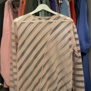 En pastell-rosa top - Barbieeeeee