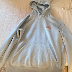 Hoodie - Hoodie från Hm, Storlek M. säljs för 60