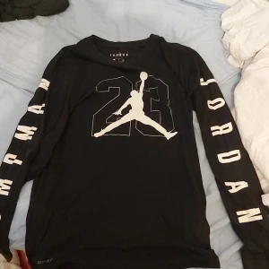 Jordan tröja  - Inga skador eller fläckar 