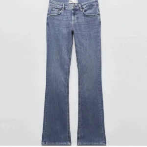 Zara jeans  - Säljer dessa jeans då dom inte kommer till andvändning!!💕
