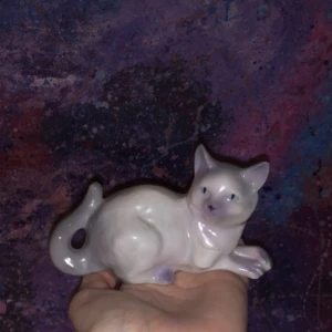 Dekorations katt - Porslin  Äldre 