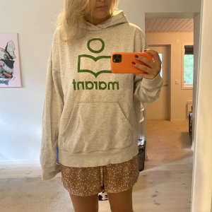 Isabel marant hoodie - Säljer min marant hoodie once and for all nu😭 så jäkla snygg, perfekta tröjan❤️‍🩹