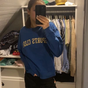 Sweatshirt - SUPER skön tröja, jättefint skick!!