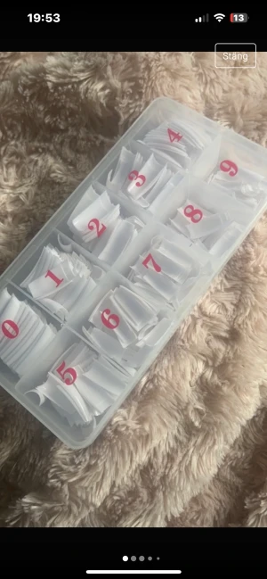 Tippar från nagelgiganten  - Oanvända köpt för ca 150 eller nåt. Mitt pris 100kr