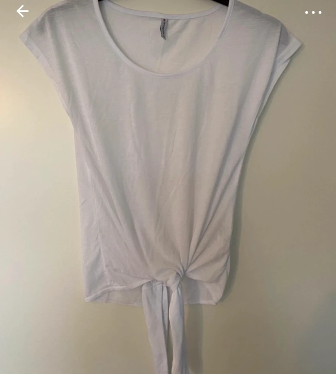 2 toppar och ett linne / paketpris  - 90