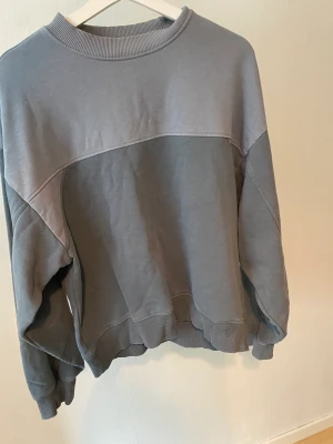 Sweatshirt - Oversized Fila sweatshirt storlek S