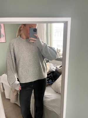 &otherstories tröja - Jätte fin stickad tröja till vintern! Jätte bra skick!❤️