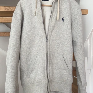 Ralph lauren zip-hoodie - Fräsch ralph lauren hoodie i väldigt bra skick