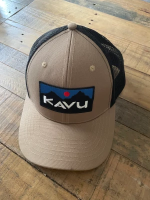 Ny Keps oanvänd.  - Keps ,skate , surf, strret helt ny 