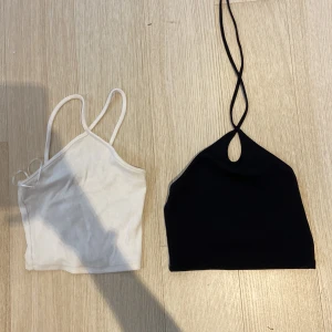 Topp zara - Säljer dessa två zara toppar som jag köpte för nån sommar sen . Jätte fina men används inte lika mycket!💗Säljer båda för 110 kr tillsammans 🫶