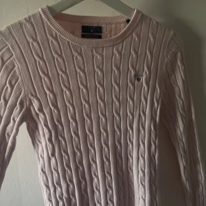 GANT tröja - Storlek XS, använd fåtal gånger, mycket fint skick. Nypris ~ 1000kr