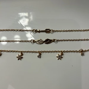 Armband  - 3 jättefina guld armband, oanvända!
