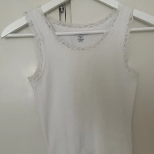 Linne från Brandy Melville  - Super skönt, nästan aldrig använd. Köparen står för frakten. 