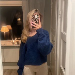 BikBok tröja! - Så fin stickad tröja i Wool blend ifrån bikbok! köp INTE genom KÖP NU knappen! 