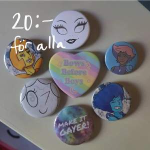 blandade pins, mest med steven universe ❤️ alla för 20kr men kan även sälja dem separat för billigare :) möts upp i stockholm eller frakt 15kr/via plick