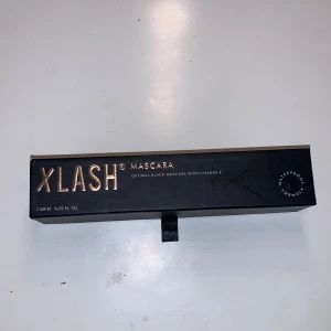 XLASH-mascara - BILLIGARE I 24H!!!!!Säljer den eftersom att den inte kommit till användning en enda gång. Den är waterproof och färgen är svart! Orginalpriset är 229 kr. Köparen står för frakt!!!⚡️⚡️⚡️⚡️skriv om ni har frågor eller funderingar