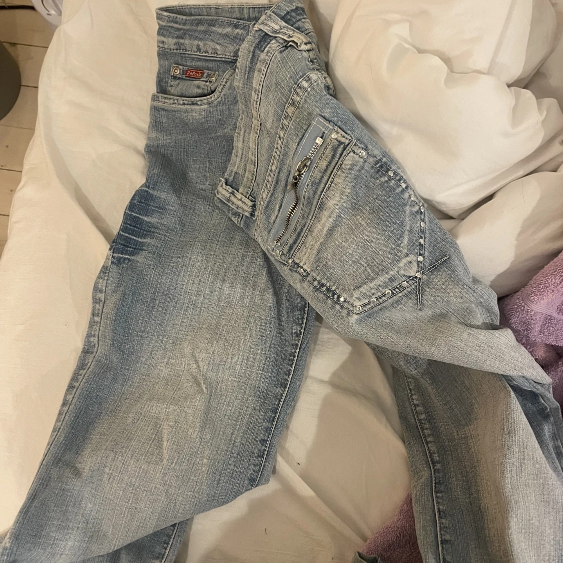 låg midjade jeans  - 91