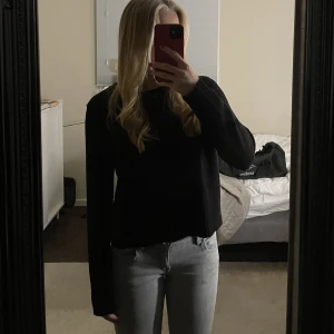 Svart stickad tröja - En svart stickad tröja från Hm💓