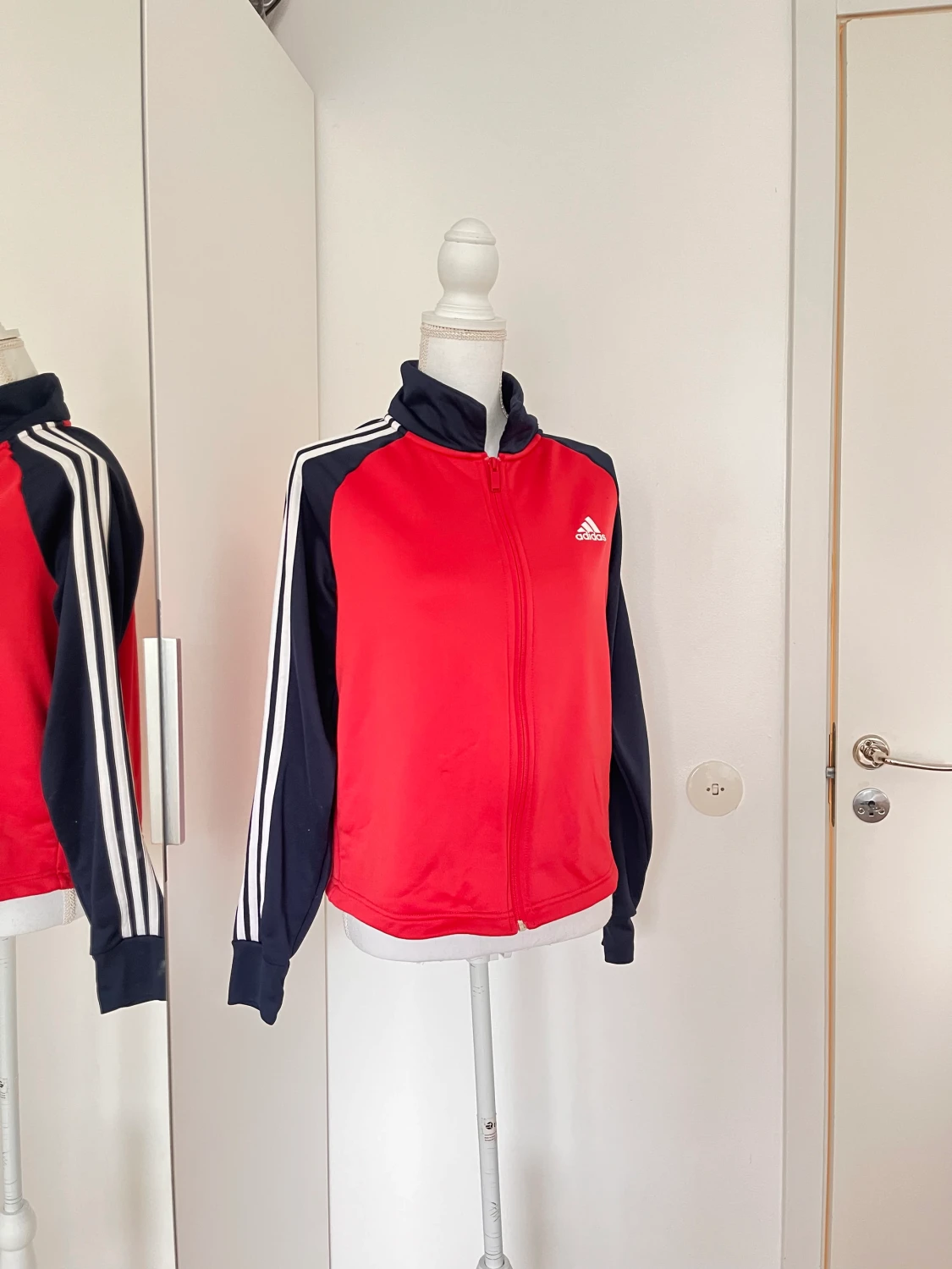 Adidas träningskofta  - 90