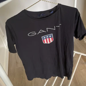 T-shirt  - T-shirt från gant