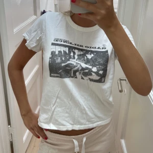 T shirt från brandy Melville - Supercool! Från brandy Melville ❤️mycket bra skick 