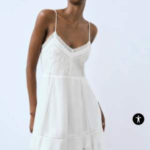 super fin och kort klänning från zara i storlek m säljer efter som den är för liten för mig💗