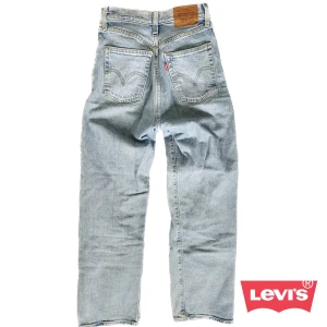 Levi’s ribcage straight - Levi’s jeans i fin ljus tvätt💕
