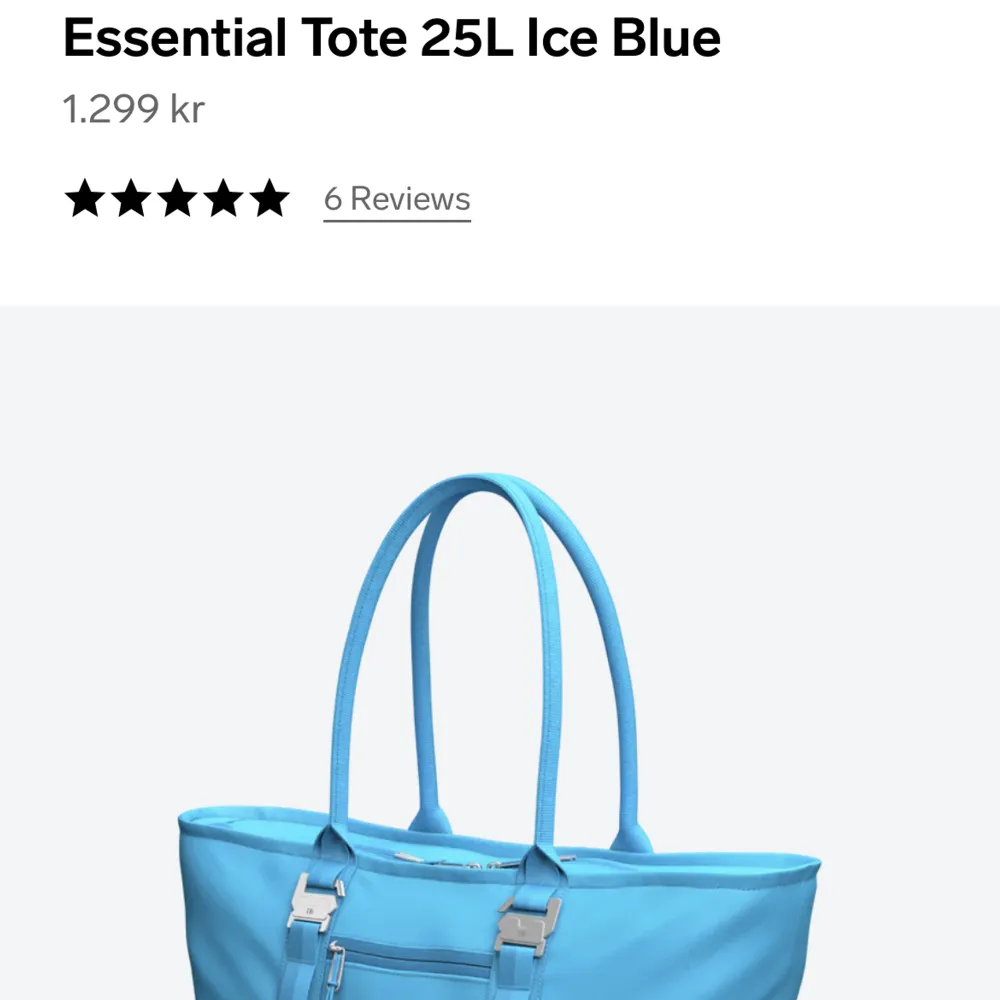 DB douchbag tote rymmer 25L i färgen ice blue. Jätte jätte fin väska och helt ny aldrig använd. Köpt för 1200kr❤️ Kontakta vid frågor eller bilder. Väskor.