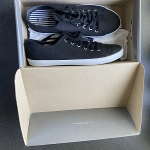 Race marine skor strl 39 - Helt nya skor aldrig använda