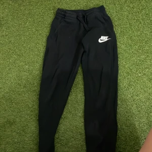 Nike mjukisbyxor  - Fina nikebyxor 