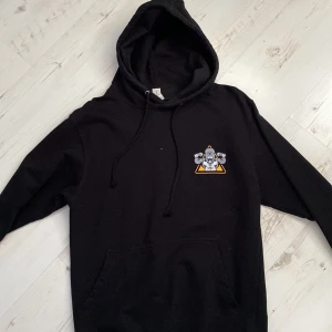 Turbobulk hoodie - säljer min turbobulken hoodie. Vann den av honom för ett tag sedan. Är i gott skick, nypris 599kr. Pris kan diskuteras.