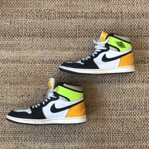 Jordan 1 High University gold - Sneakers ej nyskick