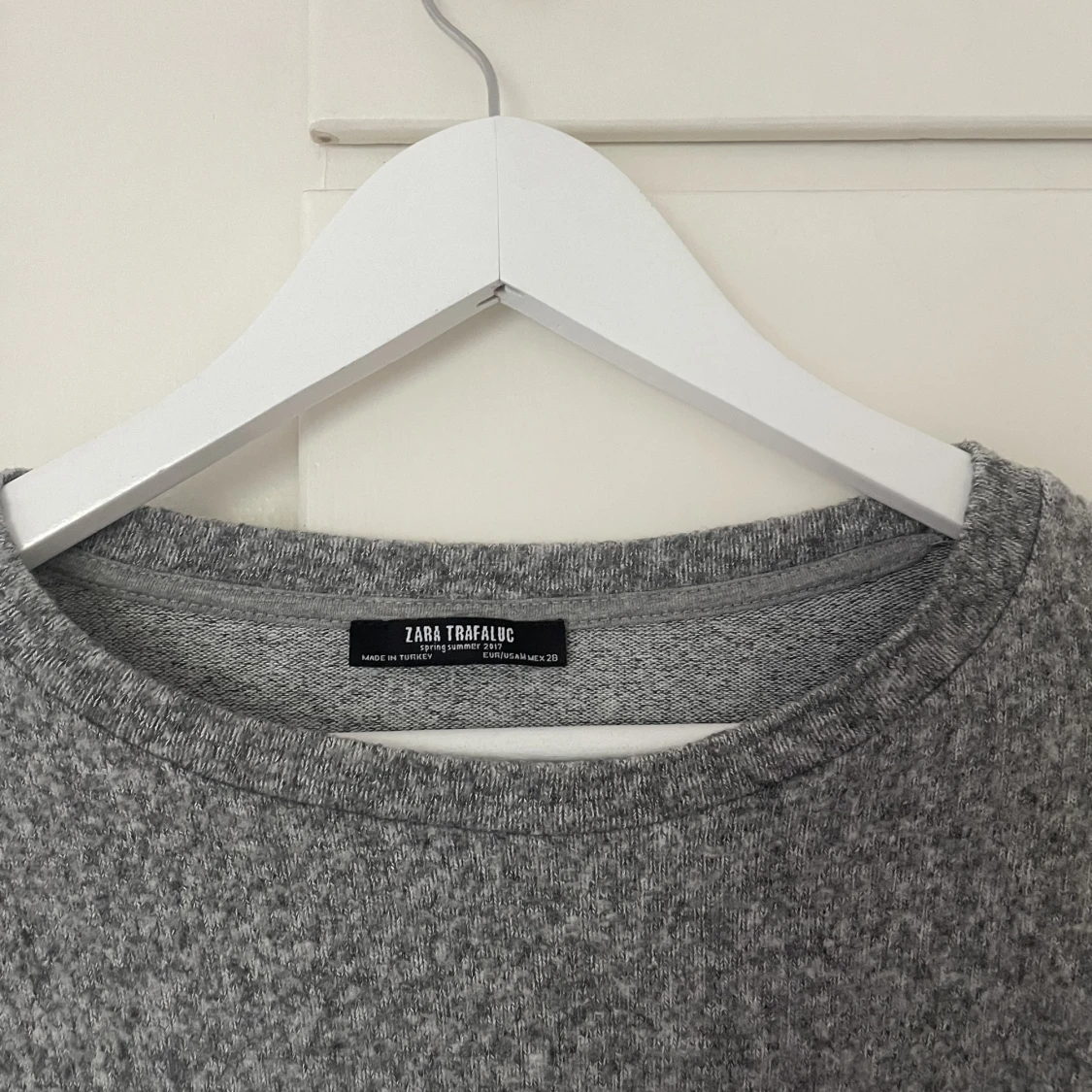 Tröja med utsvängda armar - 91