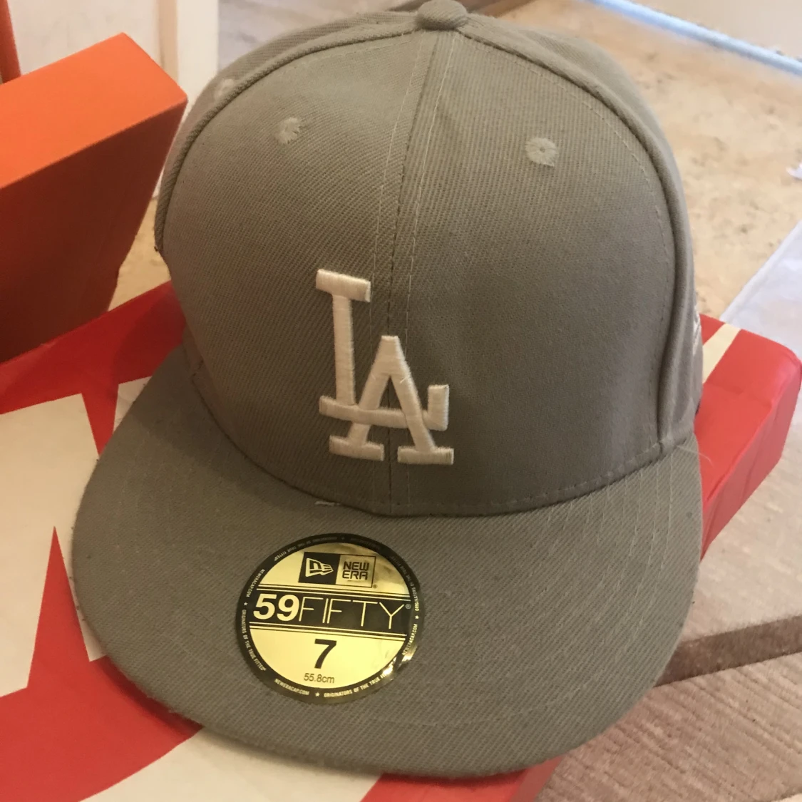 Los angeles dodgers keps grå.