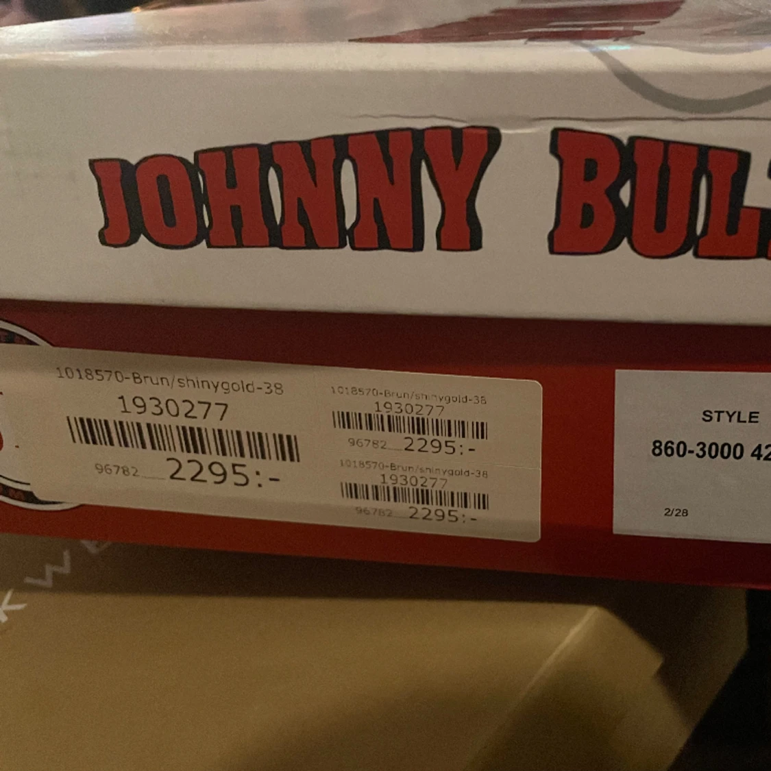 Oanvända Johnny Bulls 
