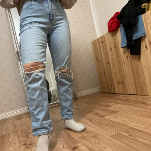 JEANS  - Jeans ifrån Abrand jeans!!