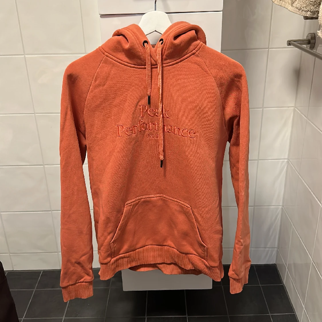 Peak performance hoddie