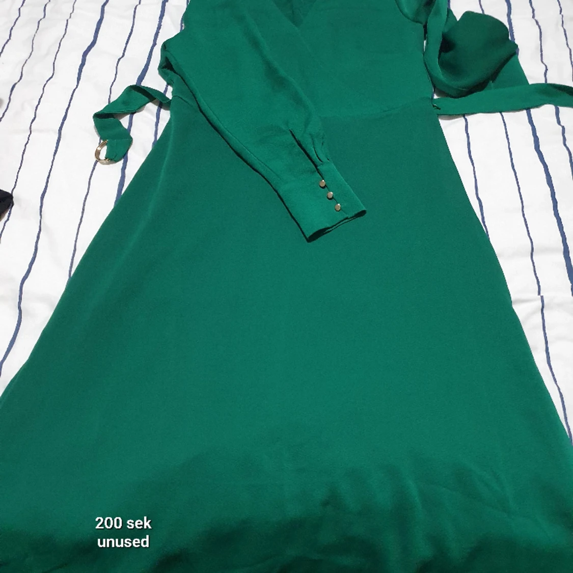 Green dress - 91