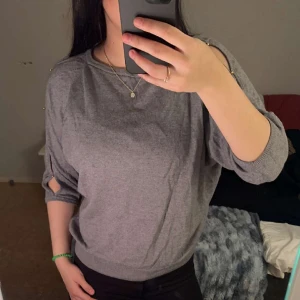 Söt tröja  - Jättegullig tröja från H&M.  Passar både s och m