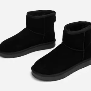 Uggs  - Uggs från skopunkten en defekt finns