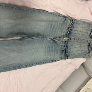 Dress från Zara - Använd 1 gång Storlek L passar M  Säljes för 400 kr