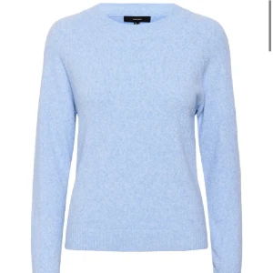 Stickad tröja  - Från veromoda, fint skick!