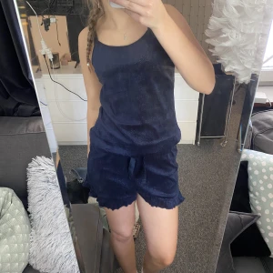 Fin pyjamas från Lindex  - Fin pyjamas från Lindex som passar bra på mig som är S 170kr+frakt