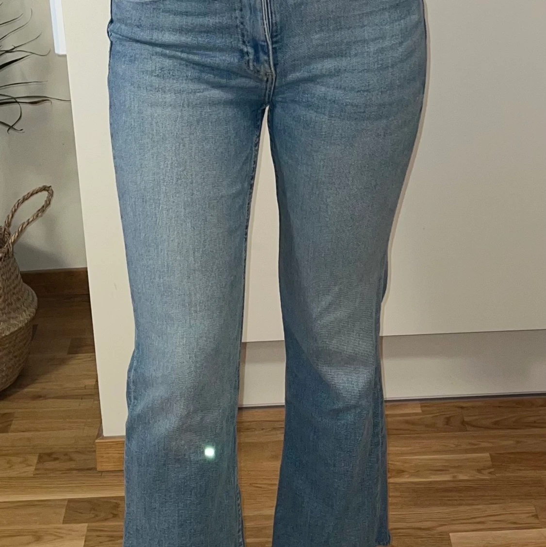 Utsvängda ankel jeans - 89