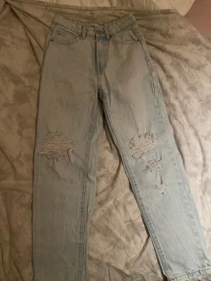 Moms Fit byxor från Newyorker storlek XS - Har haft dom i 2månander,passar inte  längre osv