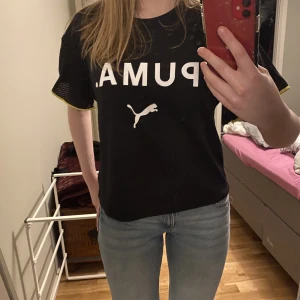 Puma tröja - En helt ny puma tränings tröja. Endast testad. Med lappen kvar. Skriv för mer info☺️