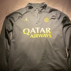 Psg tröja - använd lite, storlek S